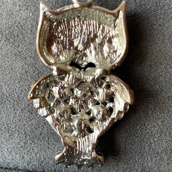 Cara NY Owl Pendant Necklace - Picture 4 of 5